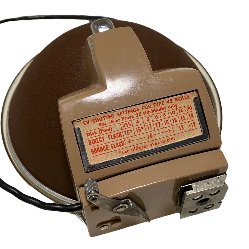 Vintage Polaroid Flash with Diffuser and Instruction Manual - Picture 5 of 9